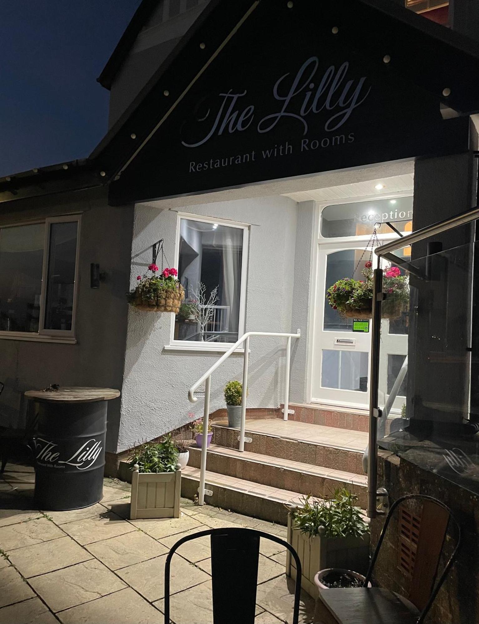 The Lilly Restaurant With Rooms Llandudno Ngoại thất bức ảnh